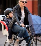 Naomi Watts bikes Alexander around Soho 0502