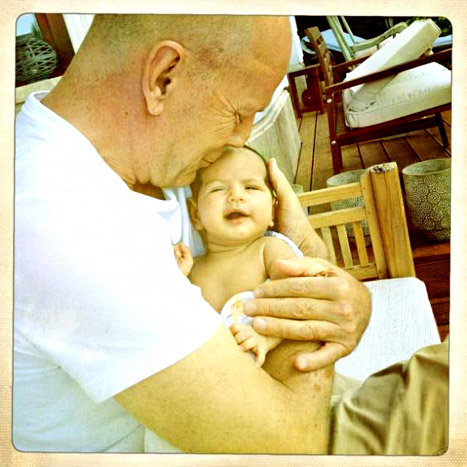 Bruce Willis’ Daugther Mabel Ray Makes Her debut | Celeb Baby Laundry