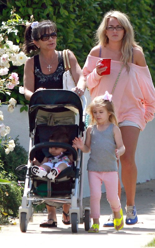 Singer Jamie Lynn Spears, her daughter Maddie Aldridge and her mother Lynne Spears out shopping and getting some ice cream in West Hollywood, California on May 6, 2012.