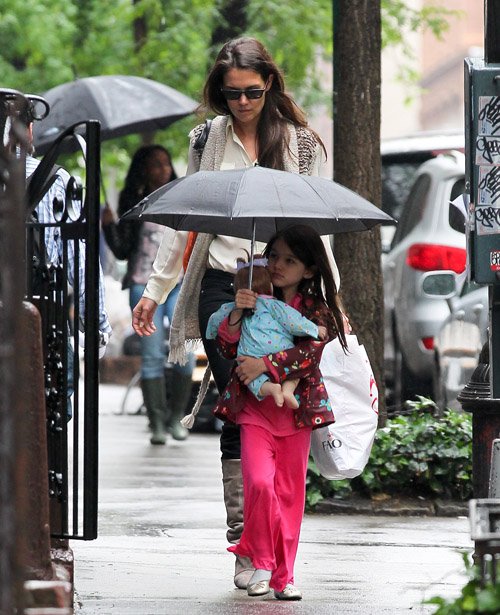 Katie Holmes and Suri Cruise in New York City On a Rainy Day – May 21