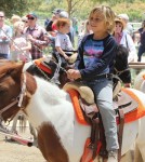 Gwen Stefani with her children Kingston and Zuma at Moorpark Farm Center in Moorpark, CA - May 26