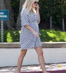 Reese Witherspoon picks up her kids from school in Los Angeles, CA - May 15