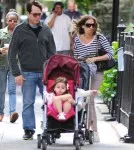 Sarah Jessica Parker And Girls Stroll In The City 0606