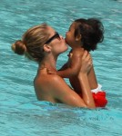 Doutzen Kroes Vacations With Family In Miami 0620