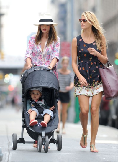 Miranda Kerr Strolls Around NYC With Flynn Bloom 0625