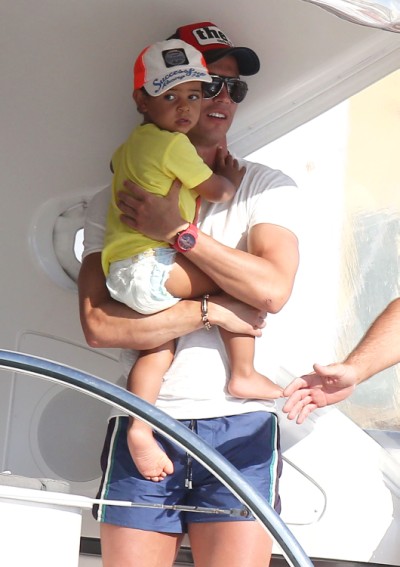 Soccer Star Cristiano Ronaldo Vacations With Son in St. Tropez 0704