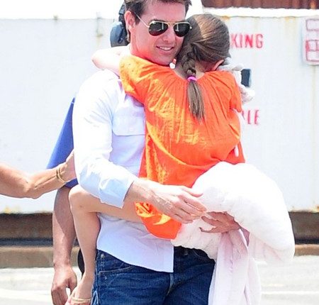 The Reason Suri Cruise Is Carried Everywhere?