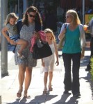 Jennifer Garner Spends Afternoon With Violet And Seraphina Affleck 0709