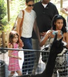 Suri Cruise All Smiles As She Spends Day At The Zoo 0712