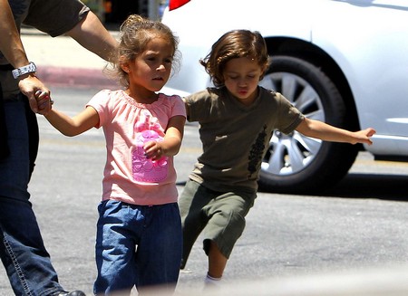 Report: Jennifer Lopez Lets Her Twins Run Wild and They Almost Get Electrocuted