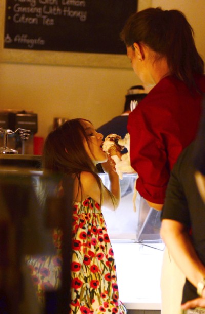 Katie Holmes And Suri Cruise Get Some Late Night Ice Cream 0704