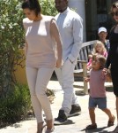 Kim Kardashian Brings Kanye West Out To Lunch With Family 0702