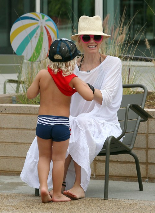 Gwen Stefani takes her son Zuma to the beach with some friends in Santa Monica, California on July 14, 2012.