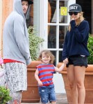 Nicole Richie and Joel Madden Take Harlow and Sparrow to breakfast at Coogies Beach Cafe in Malibu, CA - July 4