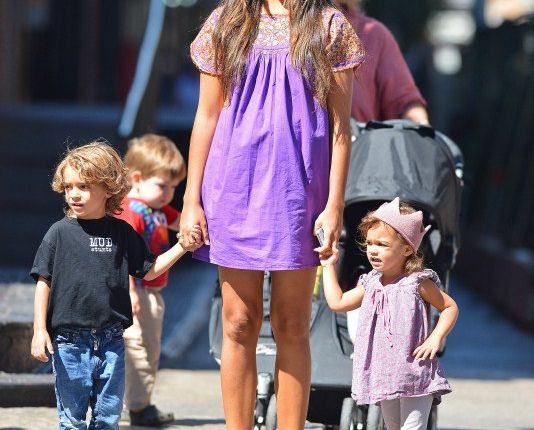 Model Camila Alves takes her two kids Levi and Vida McConaughey out for brunch in New York City, New York on August 29, 2012.