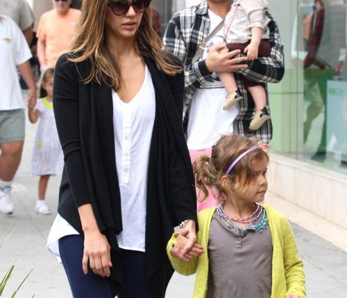 Jessica Alba and Cash Warren take their daughters Honor and Haven to breakfast at Nate ‘N Als Delicatessen in Beverly Hills, California on August 25th, 2012.