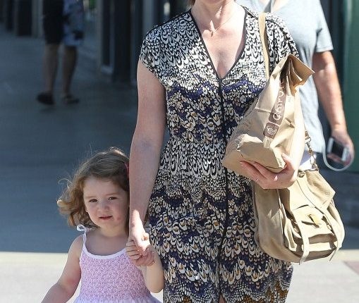 Alyson Hannigan and daughter Satyana were out for a day of shopping and smoothies in Santa Monica, California on September 16, 2012.