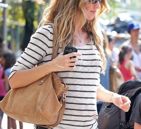 Gisele Bundchen Shows Off Her Baby Bump While Out to Lunch
