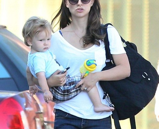 “Black Swan” actress Natalie Portman takes her son Aleph to a community center gymnasium on September 20, 2012 in Los Feliz, California.