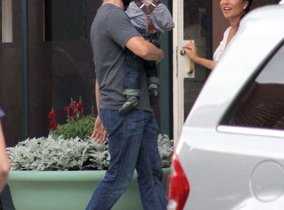 “American Beauty” star Wes Bentley and his wife Jacqui take their son Charles with them as they make a stop at Anastasia in Beverly Hills, California on October 11, 2012.