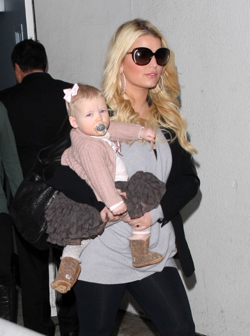 Jessica Simpson Finally Confirms Second Pregnancy (Pictures)
