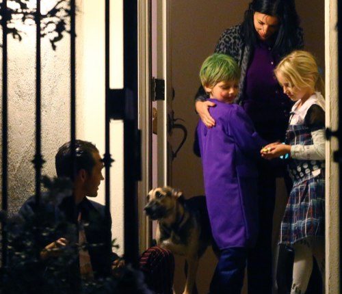 Semi-Exclusive… Rupert Sanders and Liberty Ross Celebrate Halloween with the Kids