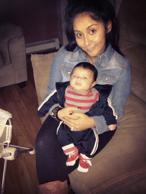 Snooki Tweets Pictures Of Her and Lorenzo