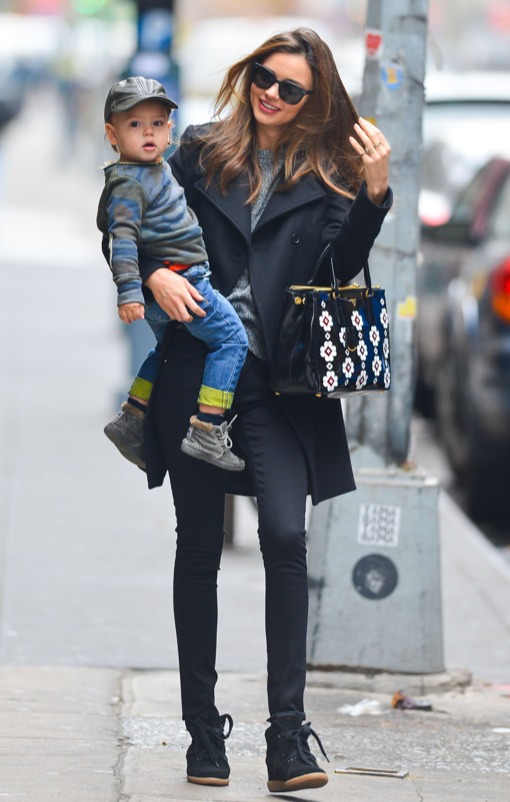 Miranda Kerr Takes Flynn For A Walk In New York City | Celeb Baby Laundry
