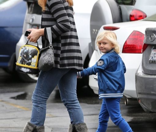Zuma Rossdale Getting Dropped Off At School