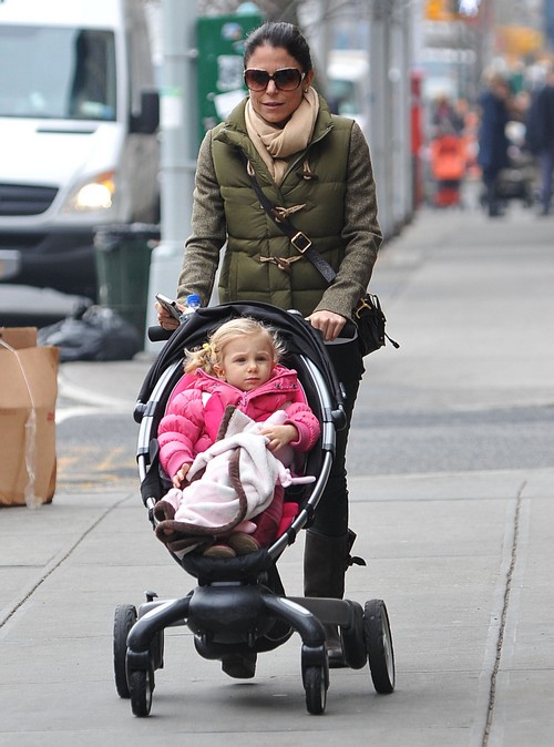 Bethenny Frankel Out Walking Daughter Bryn In New York | Celeb Baby Laundry