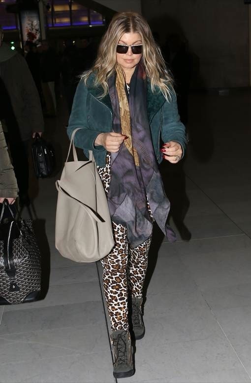 Exclusive… Pregnant Fergie Touches Down In Paris | Celeb Baby Laundry