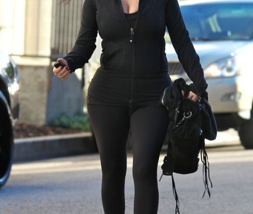 Kim Kardashian Hits The Gym Early
