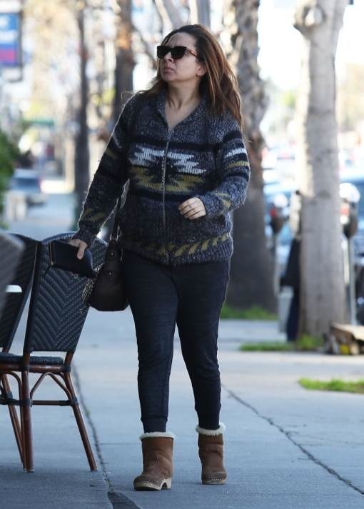 Semi-Exclusive… Pregnant Maya Rudolph Meets A Friend For Lunch | Celeb ...