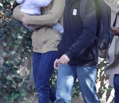 Semi-Exclusive… Natalie Portman And Family Enjoy A Day Out