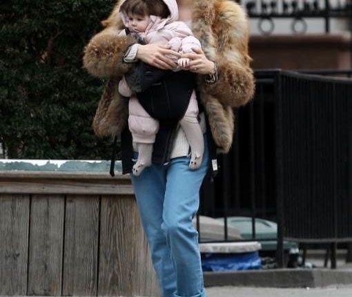 Sienna Miller Out And About With Her Daughter In NYC
