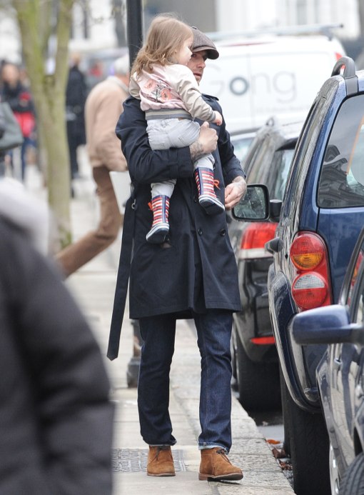 David Beckham Takes Harper Out In London | Celeb Baby Laundry