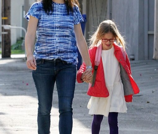 Jennifer Garner Picks Violet Up From School