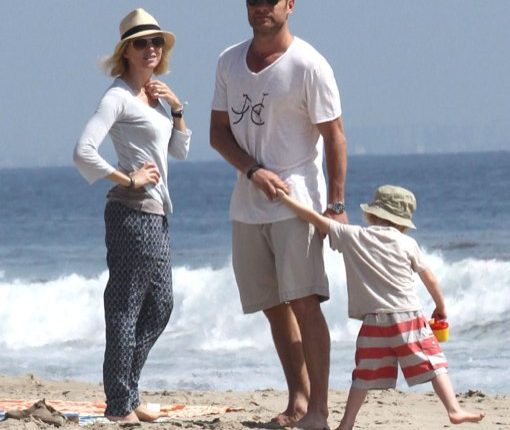 Naomi Watts & Family Enjoy A Day At The Beach