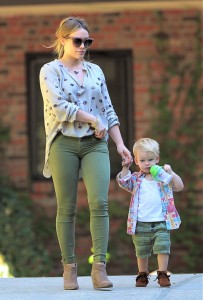 Hilary Duff Takes Luca to His Baby Class | Celeb Baby Laundry