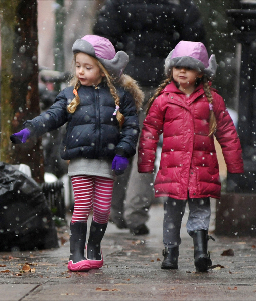 Marion & Tabitha Broderick Play With Snow On Their Way To School ...