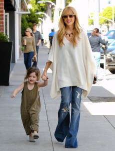 Rachel Zoe & Skyler's Happy Day Out in Beverly Hills | Celeb Baby Laundry