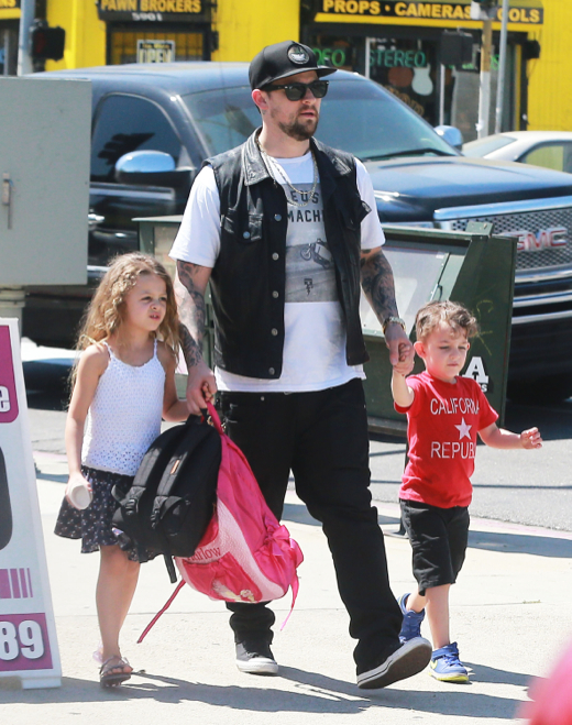 Exclusive… Joel Madden Takes His Children To Lunch Celeb Baby Laundry