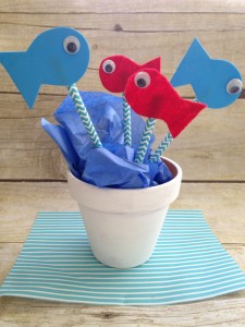 Dr. Seuss One Fish Two Fish Craft For Kids | Celeb Baby Laundry