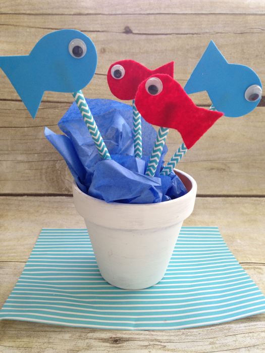 Dr. Seuss One Fish Two Fish Craft For Kids | Celeb Baby Laundry