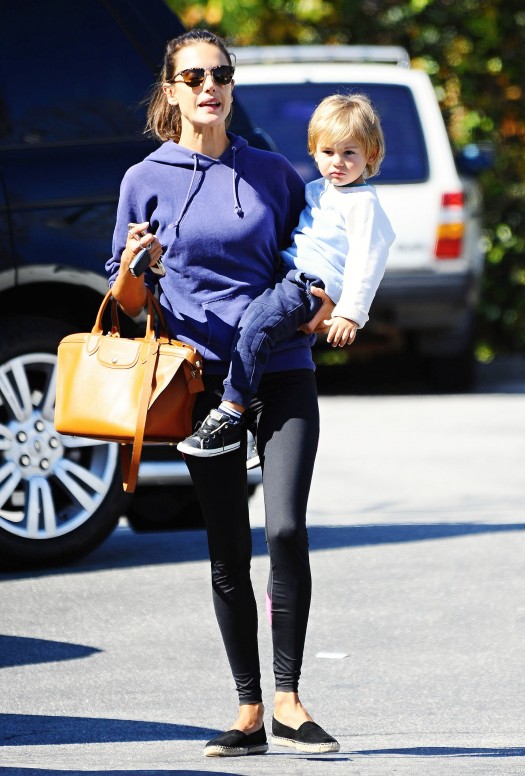 Alessandra Ambrosio Stops By Whole Foods With Her Son | Celeb Baby Laundry