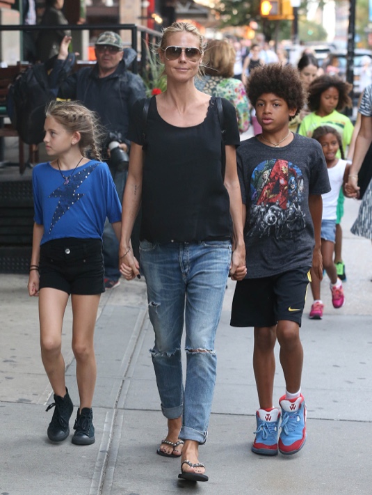 Heidi Klum Out In NYC With Her Children | Celeb Baby Laundry