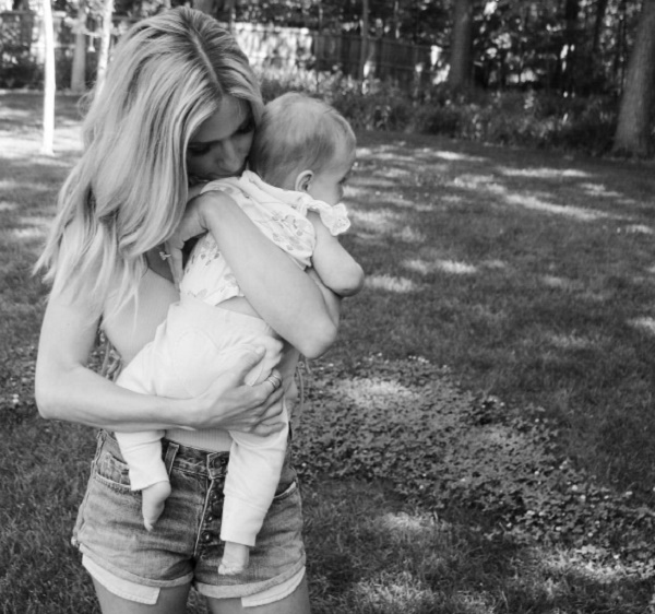 Kristin Cavallari Poses With Baby Saylor | Celeb Baby Laundry