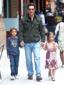 Matthew McConaughey Strolls With Levi & Vida | Celeb Baby Laundry