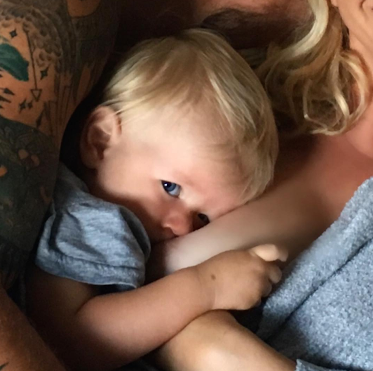 Alanis Morissette Shares New Breastfeeding Selfie