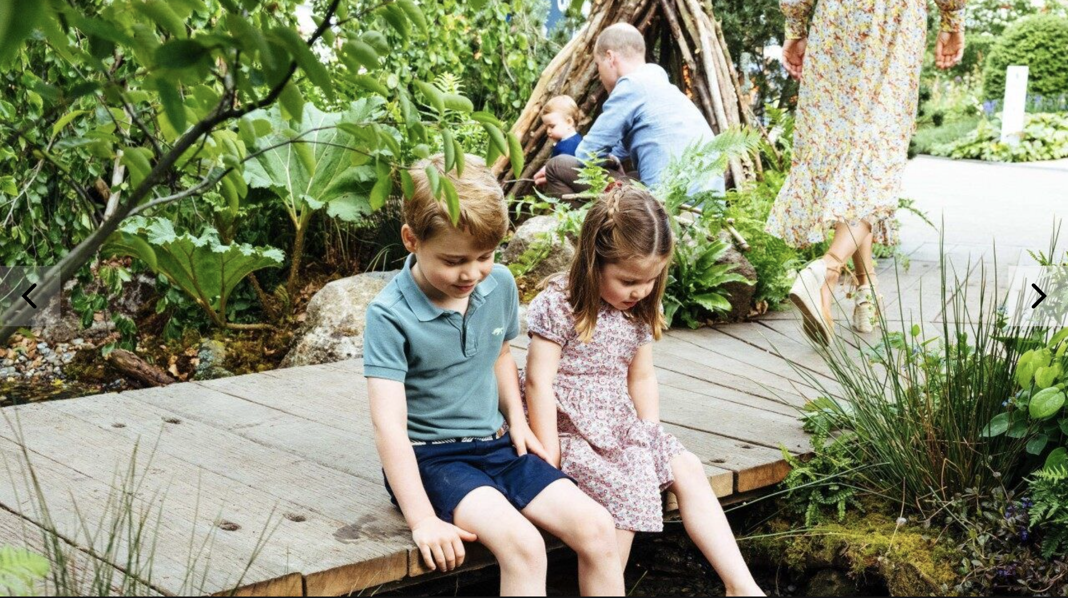 We usually play in the garden. Кейт Миддлтон в саду. Kate Middleton childhood. Дети Кейт Миддлтон и принца Уильяма. Кейт с детьми.